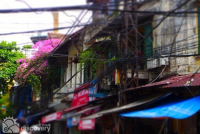 Electrics in Hanoi Old Quarter Vietnam - Tour in Hanoi