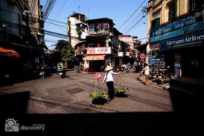 A corner of Hanoi Old Quarter - Hanoi Tour