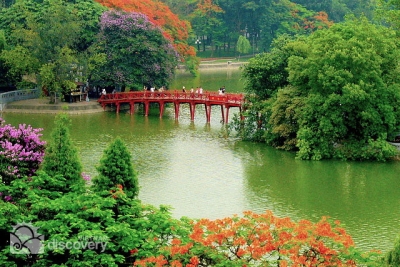 Hoan Kiem Lake, The Huc Bridge and Ngoc Son Temple - Hanoi day tours