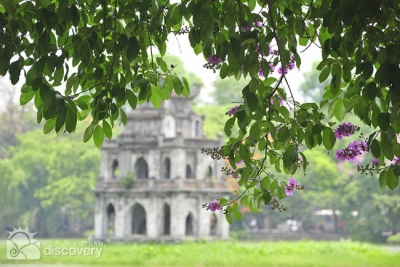 Serene Hoan Kiem Lake in Hanoi - Hanoi city tours