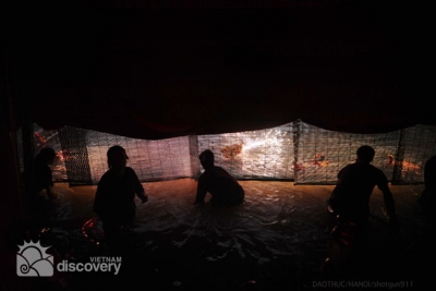 Behind the scene of a water puppet show in Hanoi - Tour in Hanoi