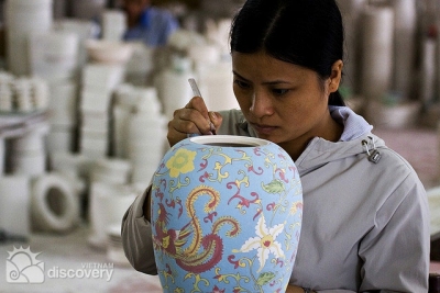 Making pottery in Bat Trang Village - Things to do in Hanoi