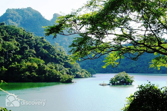 Discovery tour to Ba Be Lake and Ban Gioc Waterfall