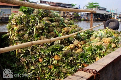 Pineapples in Cai Rang Floating Market - Mekong delta tour
