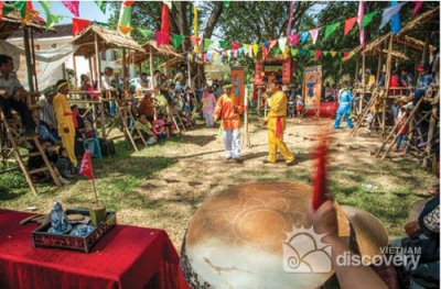 Bai Choi Singing in Binh Dinh - Vietnam culture tour