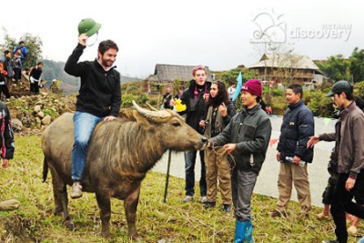 Foreign tourist at Roong pooc Festival Traveling to Sapa