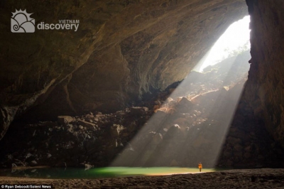 Inside Son Doong Cave - Quang Binh Vietnam central classic tour