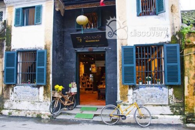 Reaching out must go coffee shop in Hoi An - Hoi An city tour