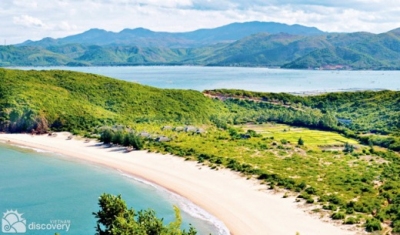 Lang Co Beach in Hue City tour - beautiful beach in Vietnam