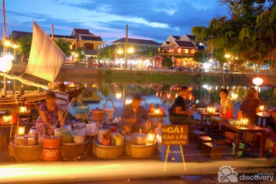 Street food in Hoi An Ancient Town - Hoi An tours