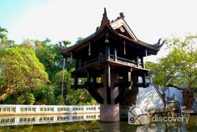 One Pillar Pagoda overview - Hanoi cultural city tour