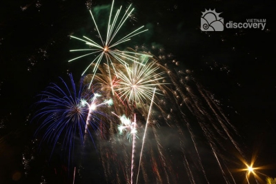 Fireworks at My Khe Beach Da Nang New Year 2016